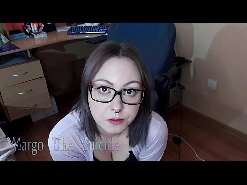❤️ Une fille sexy avec des lunettes suce profondément un gode devant la caméra ❤❌ Porno at fr.pornoreino-com.ru ❌️